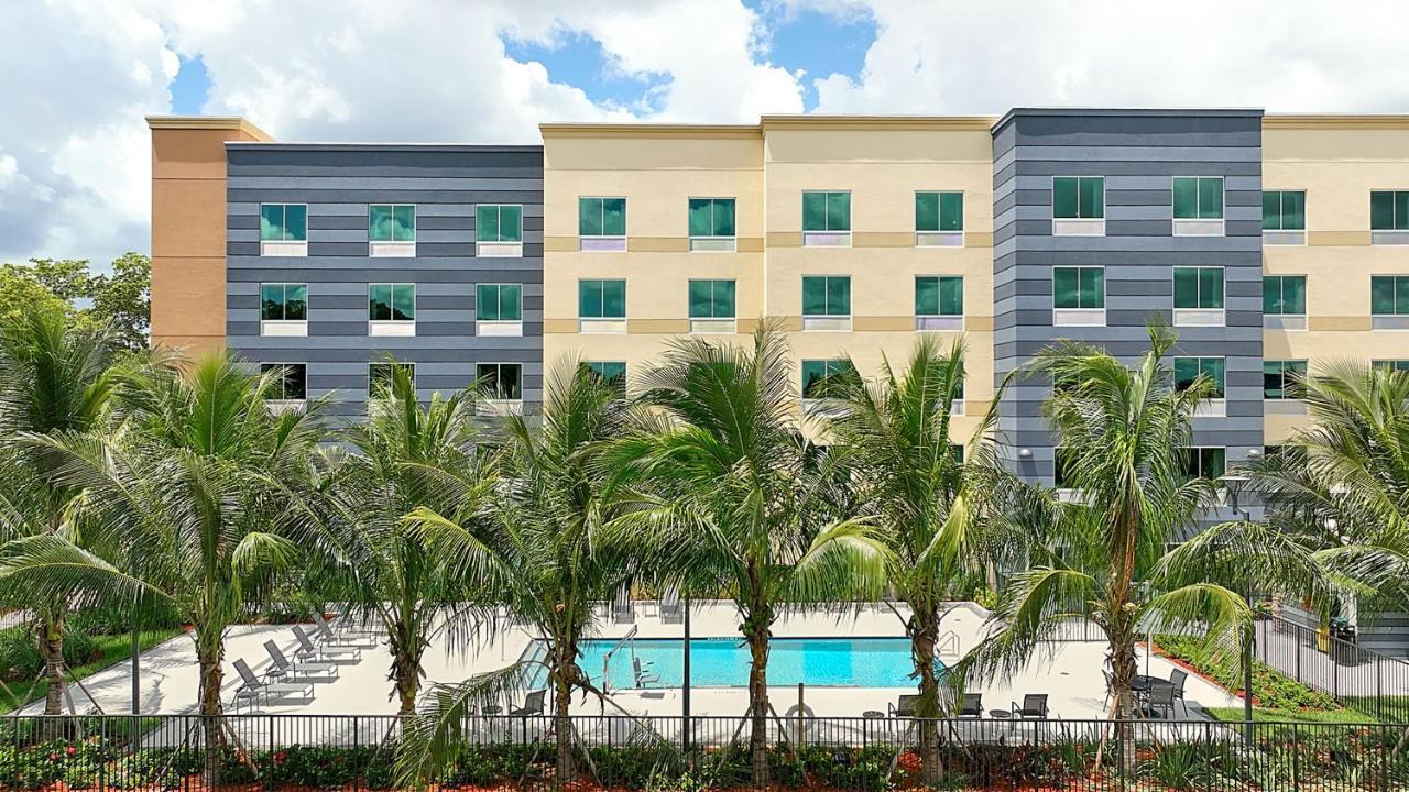 Fairfield Inn & Suites By Marriott Fort Lauderdale Northwest Тамарак Экстерьер фото