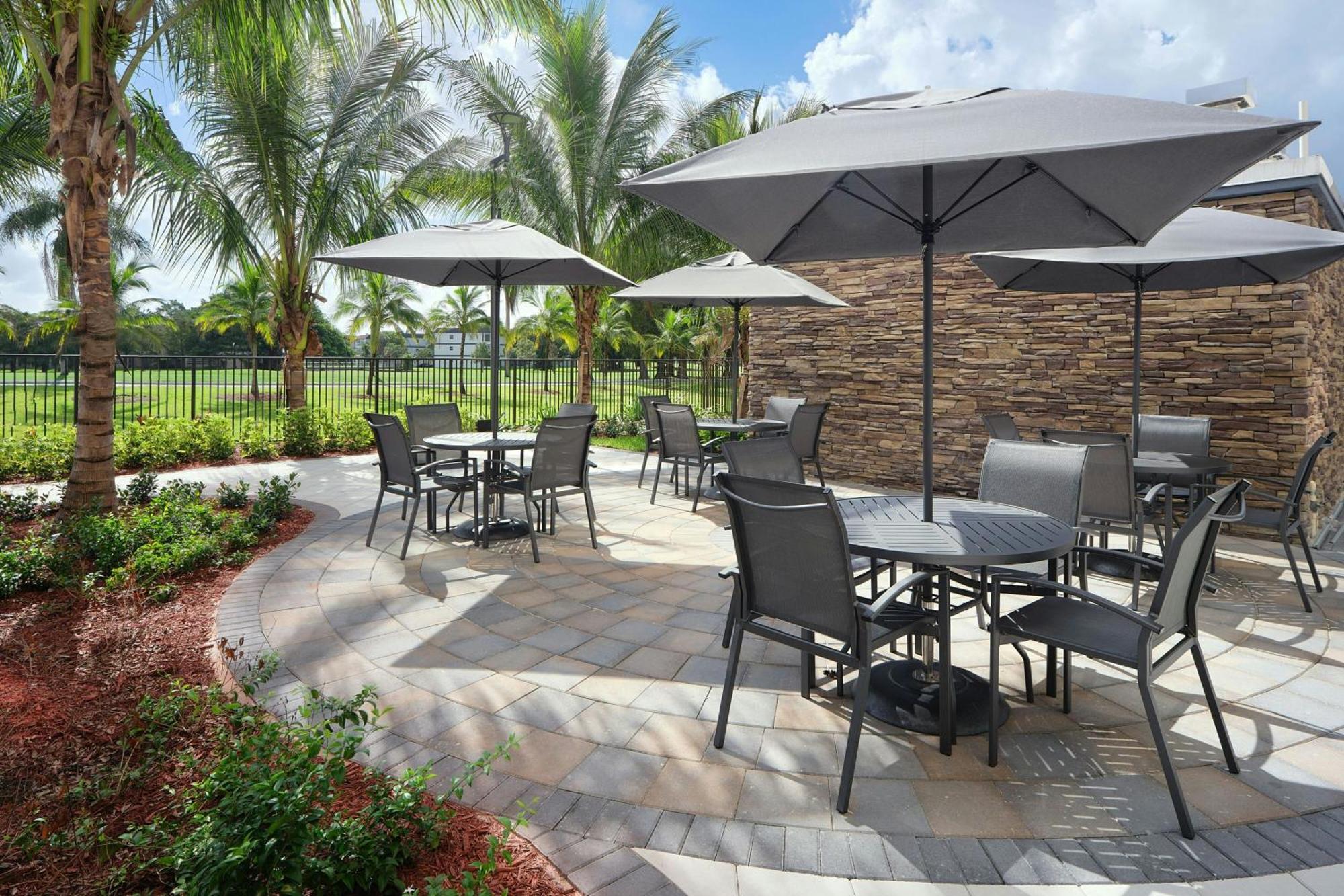 Fairfield Inn & Suites By Marriott Fort Lauderdale Northwest Тамарак Экстерьер фото